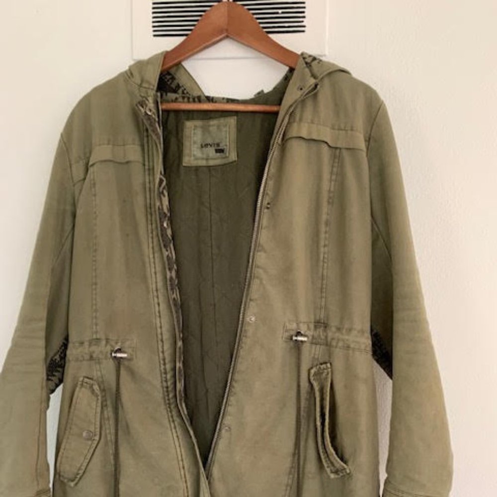 Levi's Fall Jacket - image 1